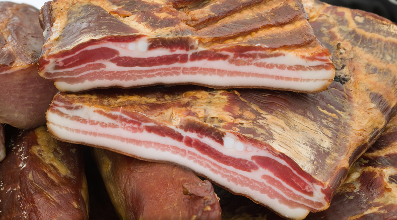 What is Guanciale: Definition and Meaning - La Cucina Italiana